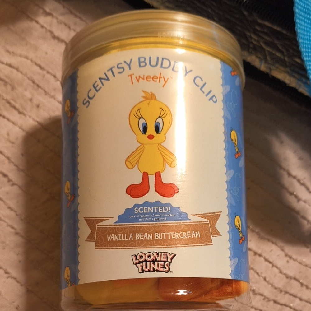 Scentsy Tweety Buddy Clip with Vanilla Bean Scent